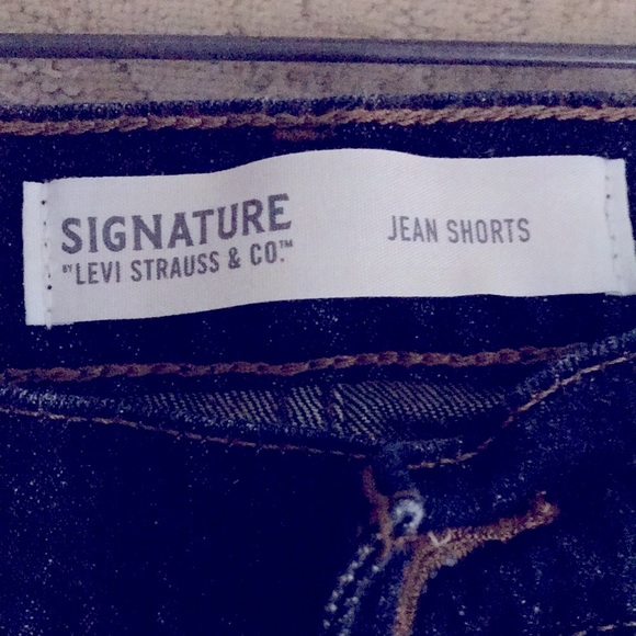 MEN’S signature Levi Jean shorts - Picture 3 of 3